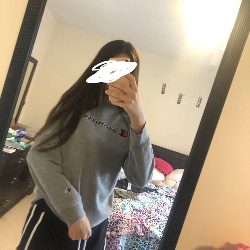 Champion Crew Neck - Picture 4 of 5